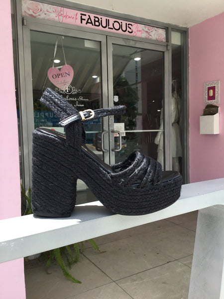 Black Raffia Summer Style