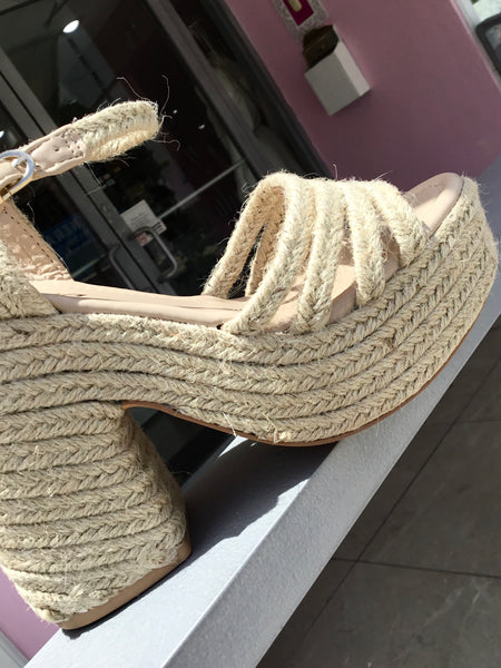 Beige Raffia Summer Style