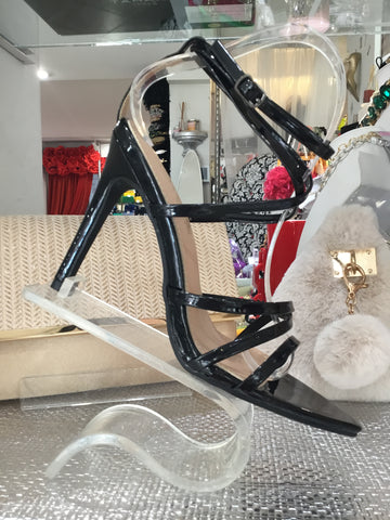 Black Charol Heels