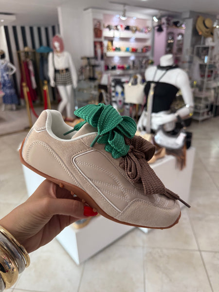Beige Sneaker