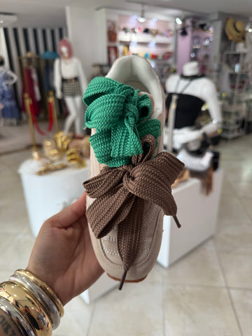 Beige Sneaker