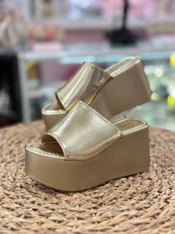 Gold Chic Wedge